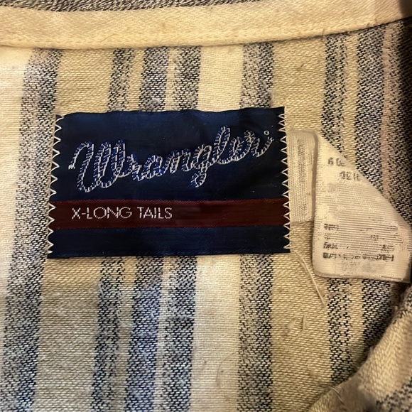 Wrangler Vintage X-Long Tails Button Down - Picture 4 of 8